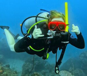 Padi Discover Scuba Diving with Diving taganga