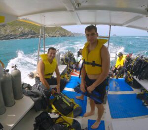 Padi Discovery with divanga Taganga on the boat